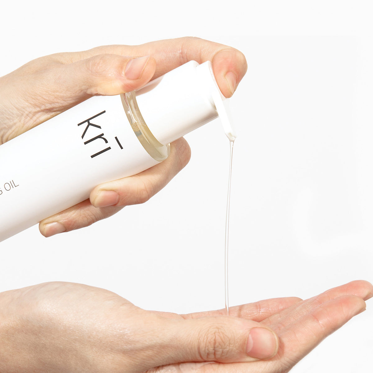 Camellia Seed Oil for Skin: Benefits and Why We Use It
